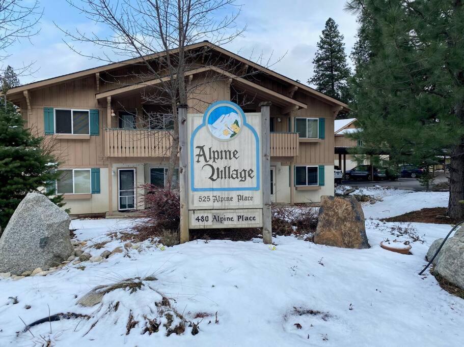 Walk To Downtown * Sleeps 6 + Pets * Ground Level Gem! Apartamento *