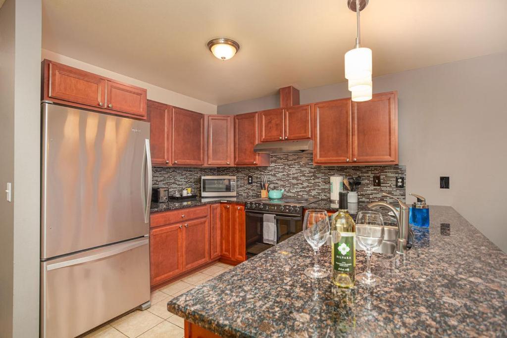 Apartamento Walk To Downtown * Sleeps 6 + Pets * Ground Level Gem! Leavenworth